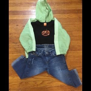 Green jacket Punkin shirt denim shorts